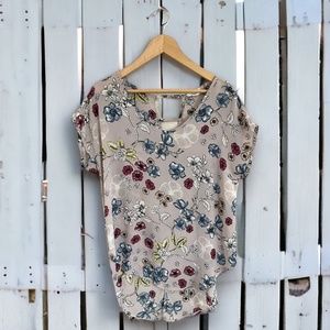 Women's Mauve Lilac Floral Short Sleeve Blouse Size Medium